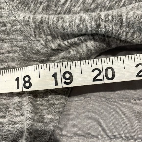 Lightweight Aeropostale hoodie. Size large but runs small! - Picture 5 of 5